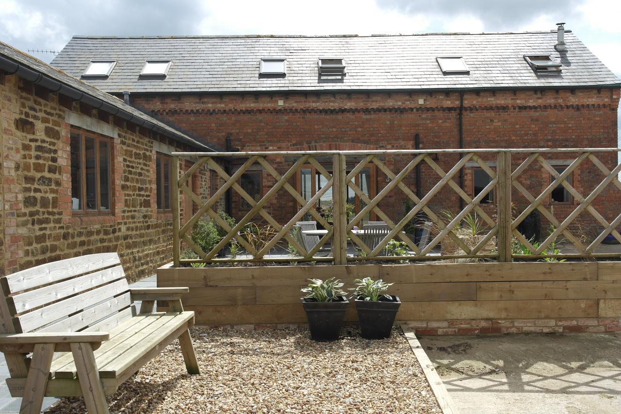 Handley Barn Silverstone Exteriör bild